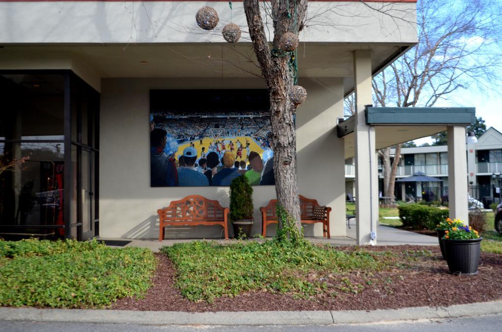 Chapel Hill University Inn Exterior foto
